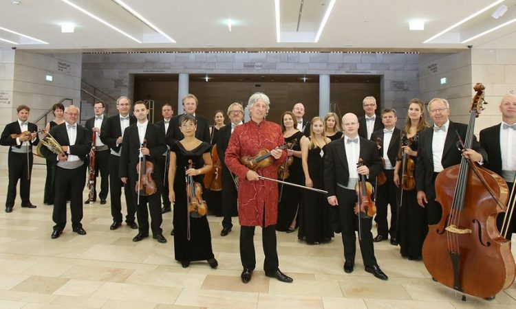 Johan Strauss Ensemble: Βιεννέζικα βαλς στη Xριστουγεννιάτικη Αθήνα