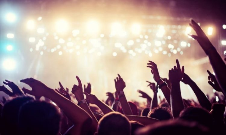 Καλοκαίρι 2018 – Όλες οι συναυλίες σε ένα ημερολόγιο!  Πηγή: www.musicpaper.gr